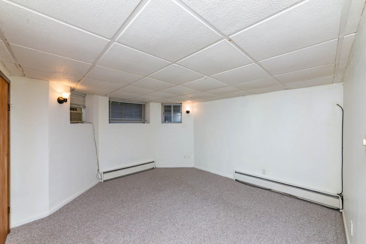 2624 N Albany Ave #G - Photo 3 of 17