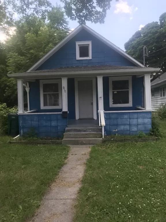 910 Dakin Street, Lansing, MI 48912 3 Bedroom Apartment for Rent PadMapper