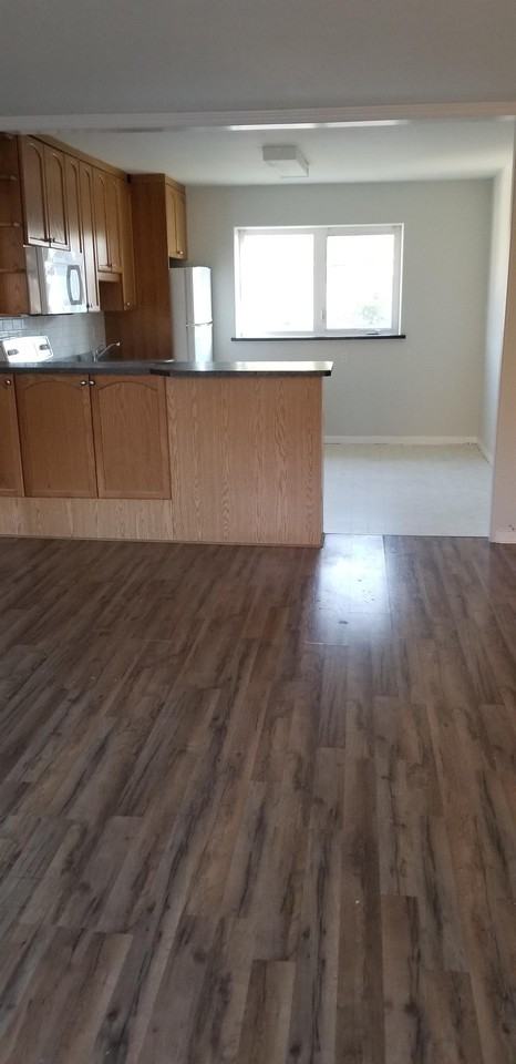 4621 4 Avenue - Photo 2 of 7