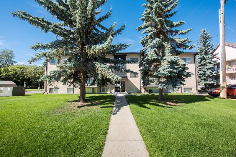 Plaza Apartments - Photo 2 of 14