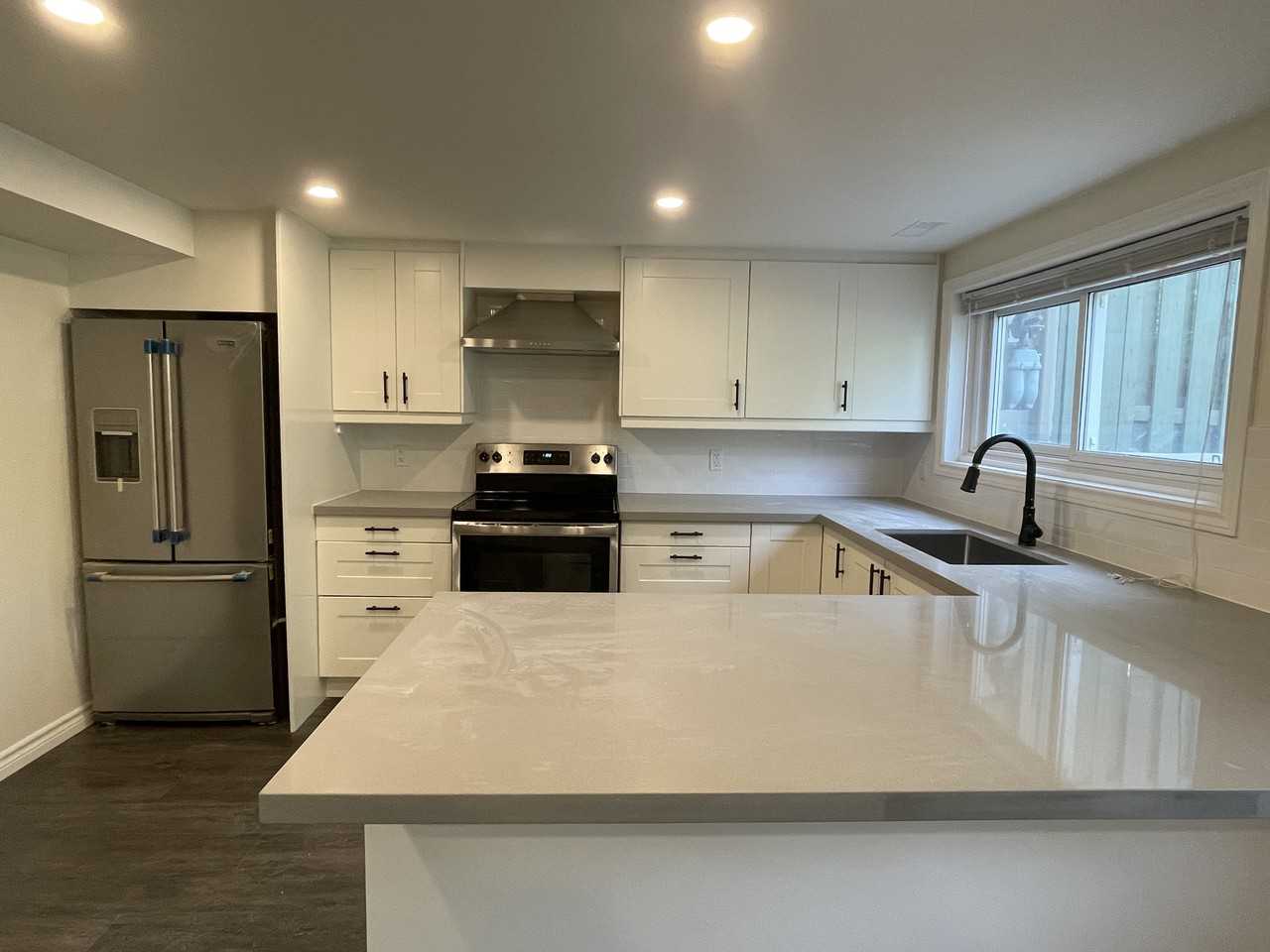 2102 Elma Apartments 102 Elma Street 2, St. Catharines, ON L2N 6Z7