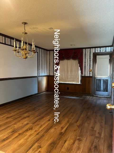 305 E Parrish Dr #1 - Photo 3 of 10