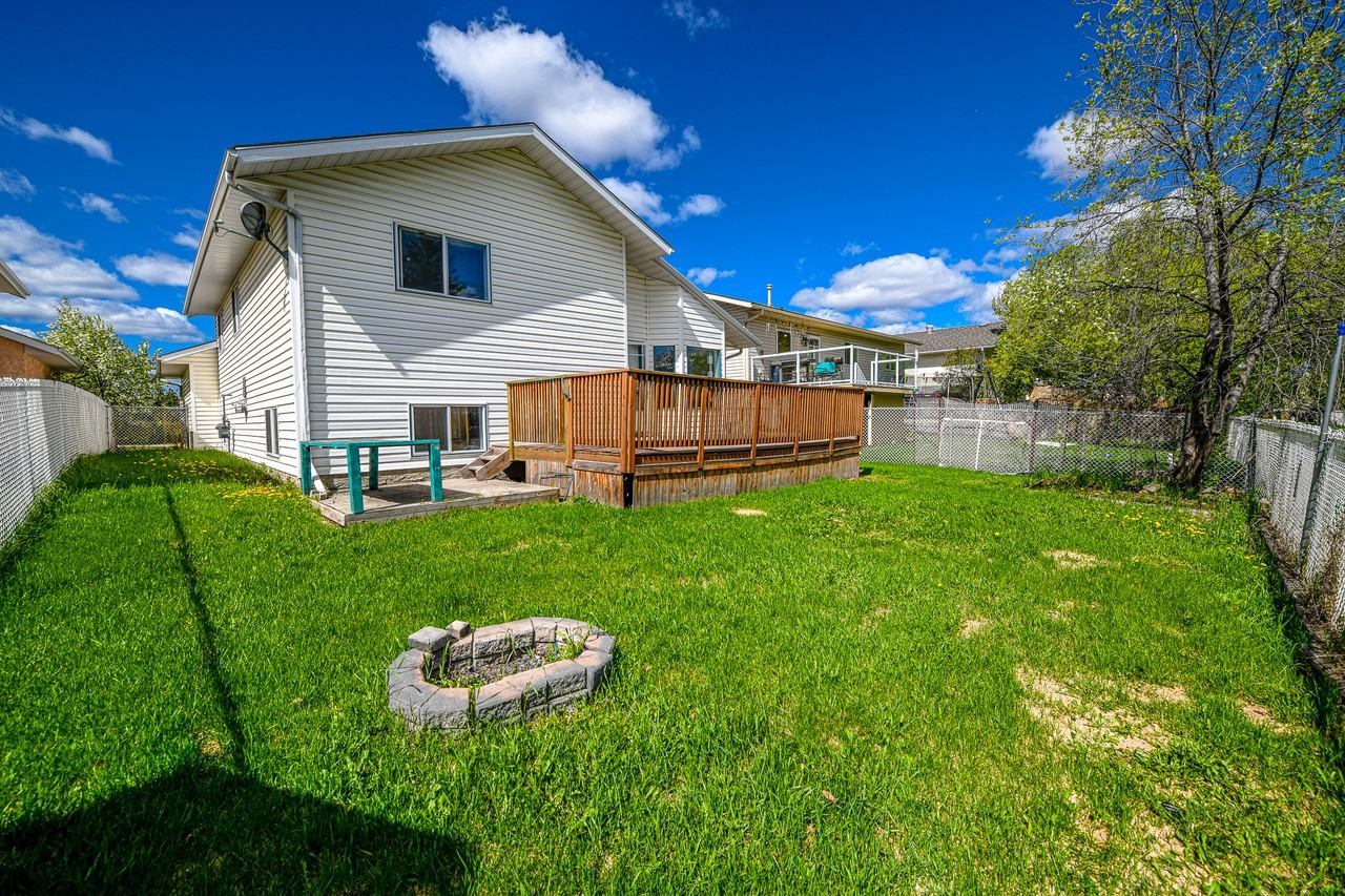 8019 106 St #8019-106ST - Photo 2 of 50
