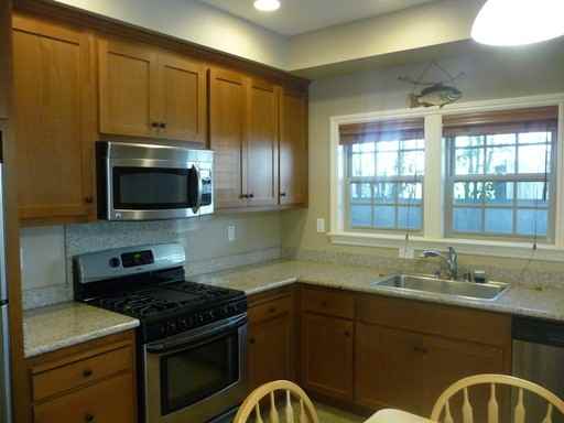 1912 7th St #A - Photo 2 of 6