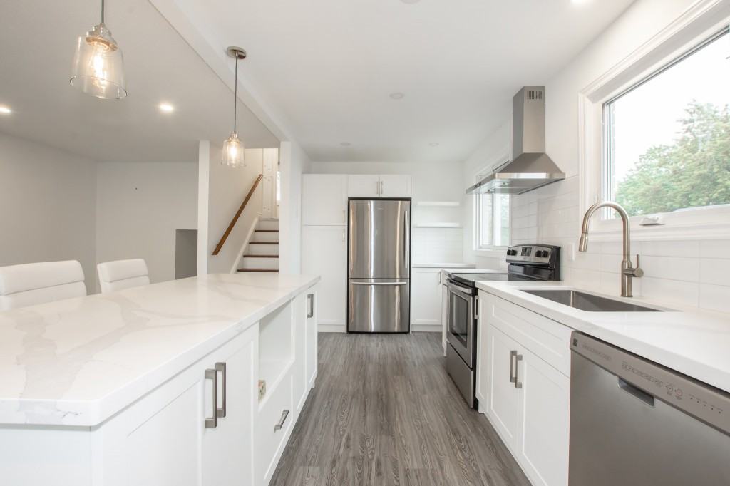 71 Oxford Street - Photo 2 of 20