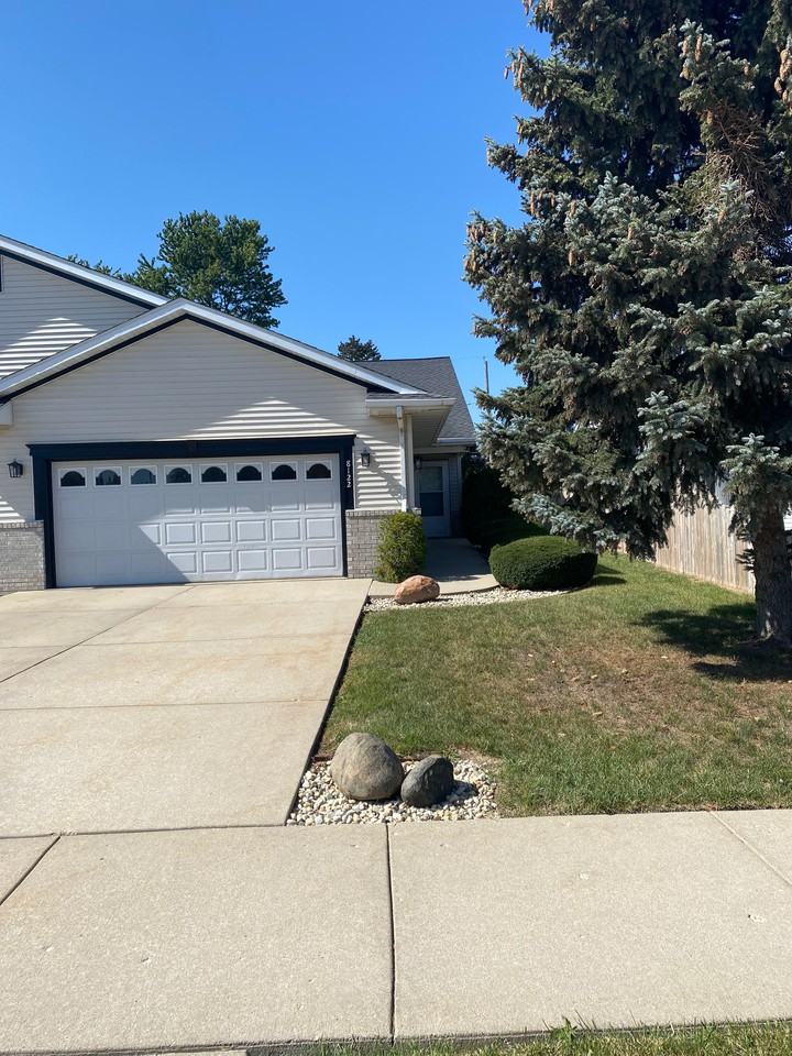 8122 14th Ave #2 - Photo 2 of 18