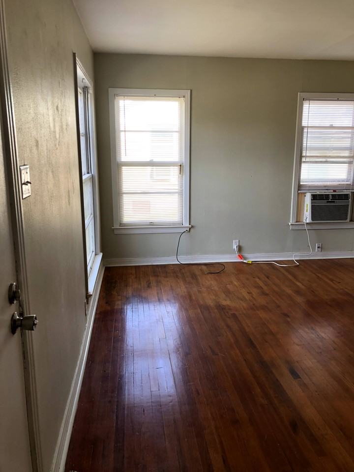 832 Chestnut Street - Photo 2 of 10