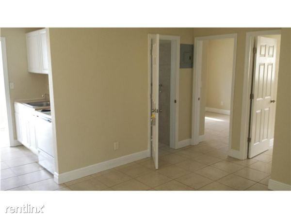 34 SW 6th Ave - Photo 2 of 7