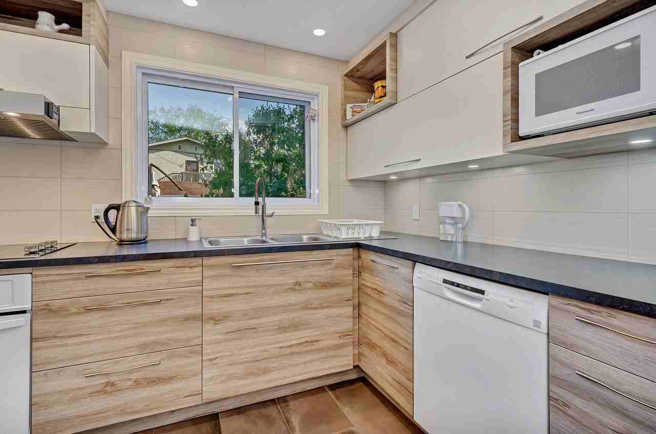 2640 Conn Street - Photo 2 of 28