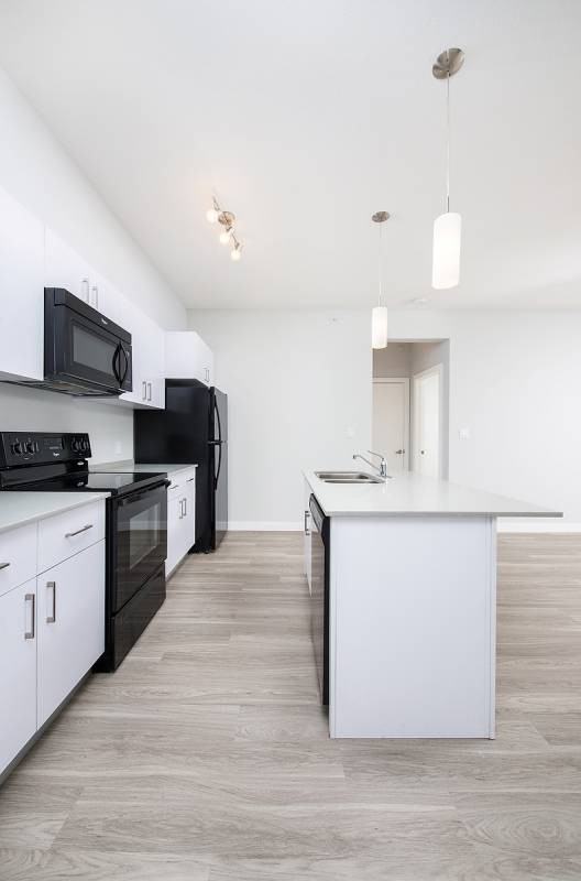 Windsor Place Apartments - Photo 2 of 28