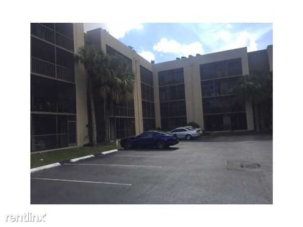 Fox Chase Condo Apartments Fountainbleau, Miami, FL 33126 Zumper
