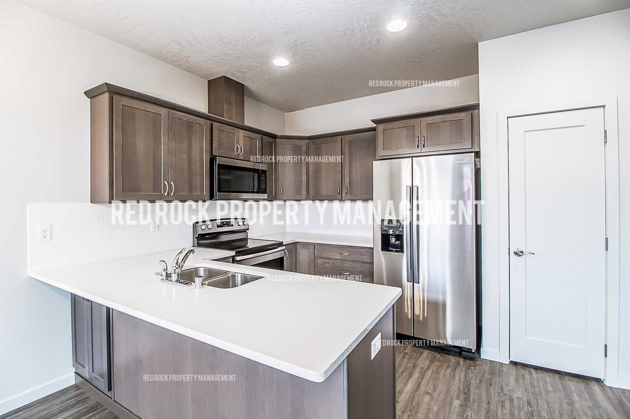 201 S Woodlawn Ln #1 - Photo 6 of 36