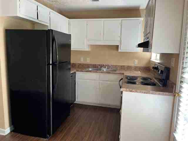 1800 E 14th St #A - Photo 3 of 8