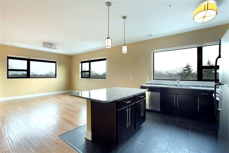 834 Lake Drive Apartments - Photo 2 of 10