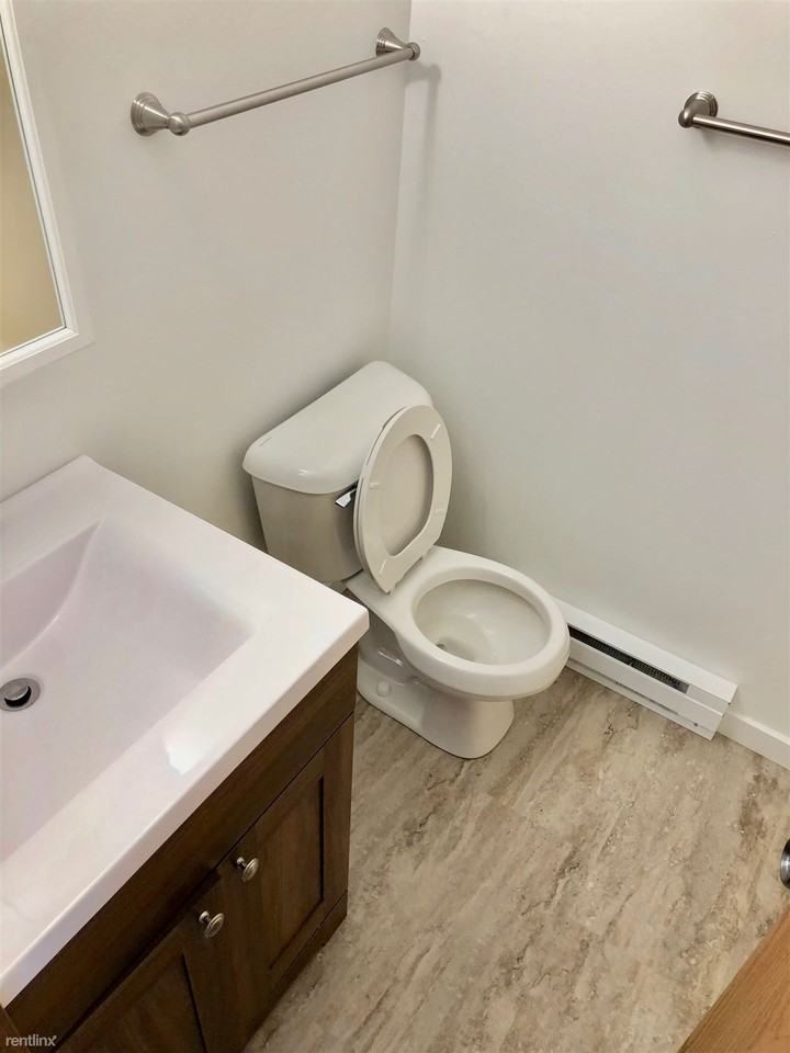 1002 S Illinois Ave - Photo 3 of 11