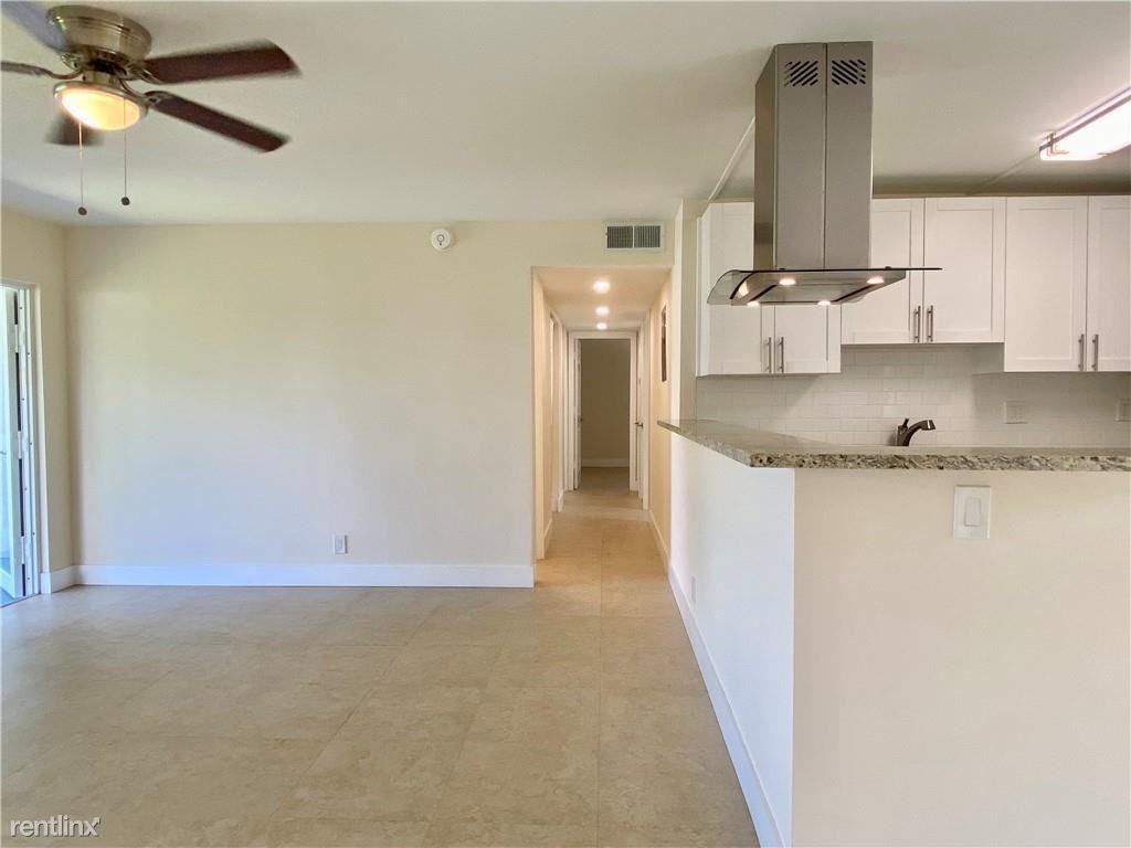 285 Ne 17th Ct #1 - Photo 3 of 26