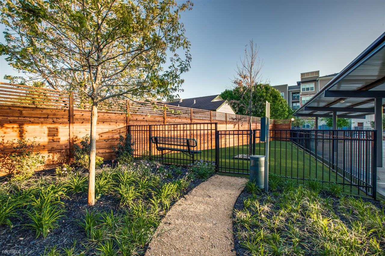 The Moderne - Photo 3 of 19