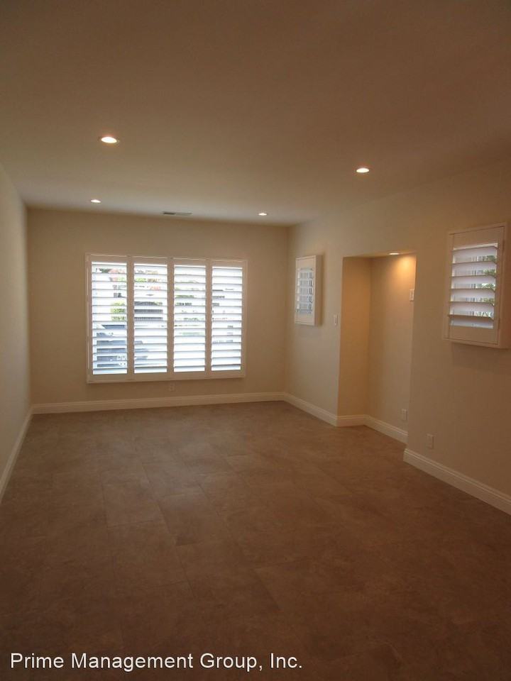 712 Portola Ave - Photo 3 of 26