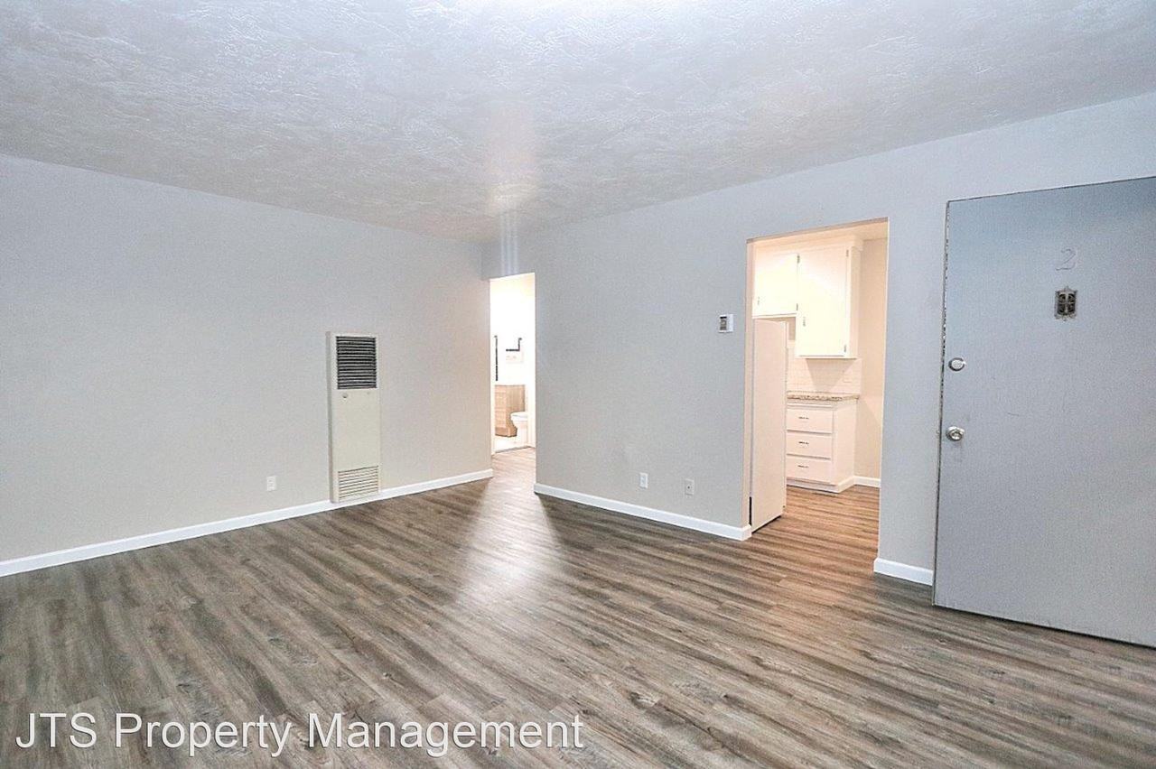4439 V Street - Photo 3 of 37