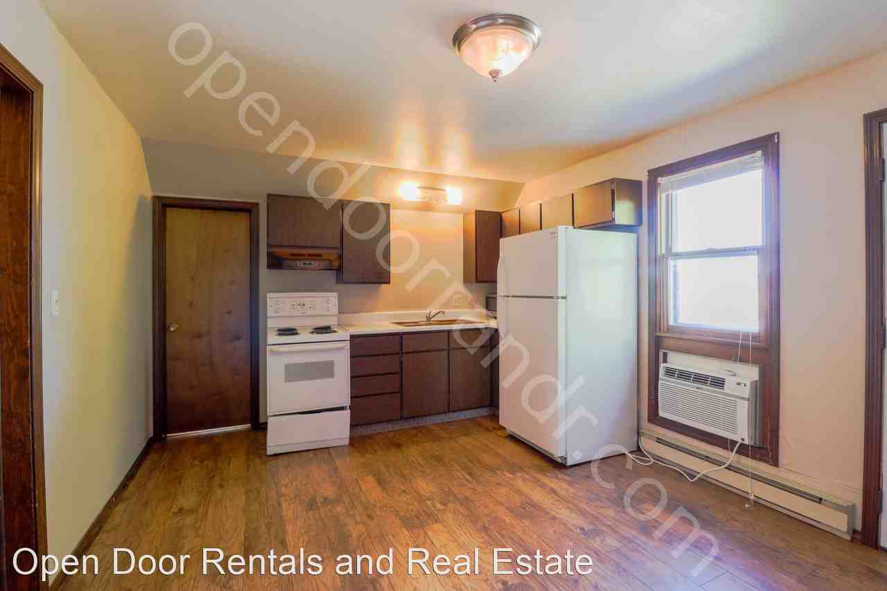 713 N Main - Photo 2 of 7