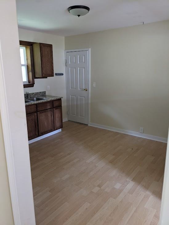 5 Gaylord St - Photo 3 of 4