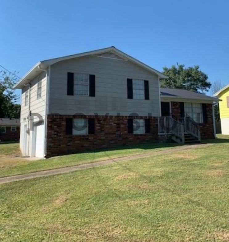 1109 Hedgeview Way Sw, Cleveland, TN 37311 3 Bedroom House for 1,350