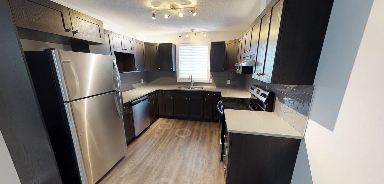 1416 9 St N - Photo 5 of 16