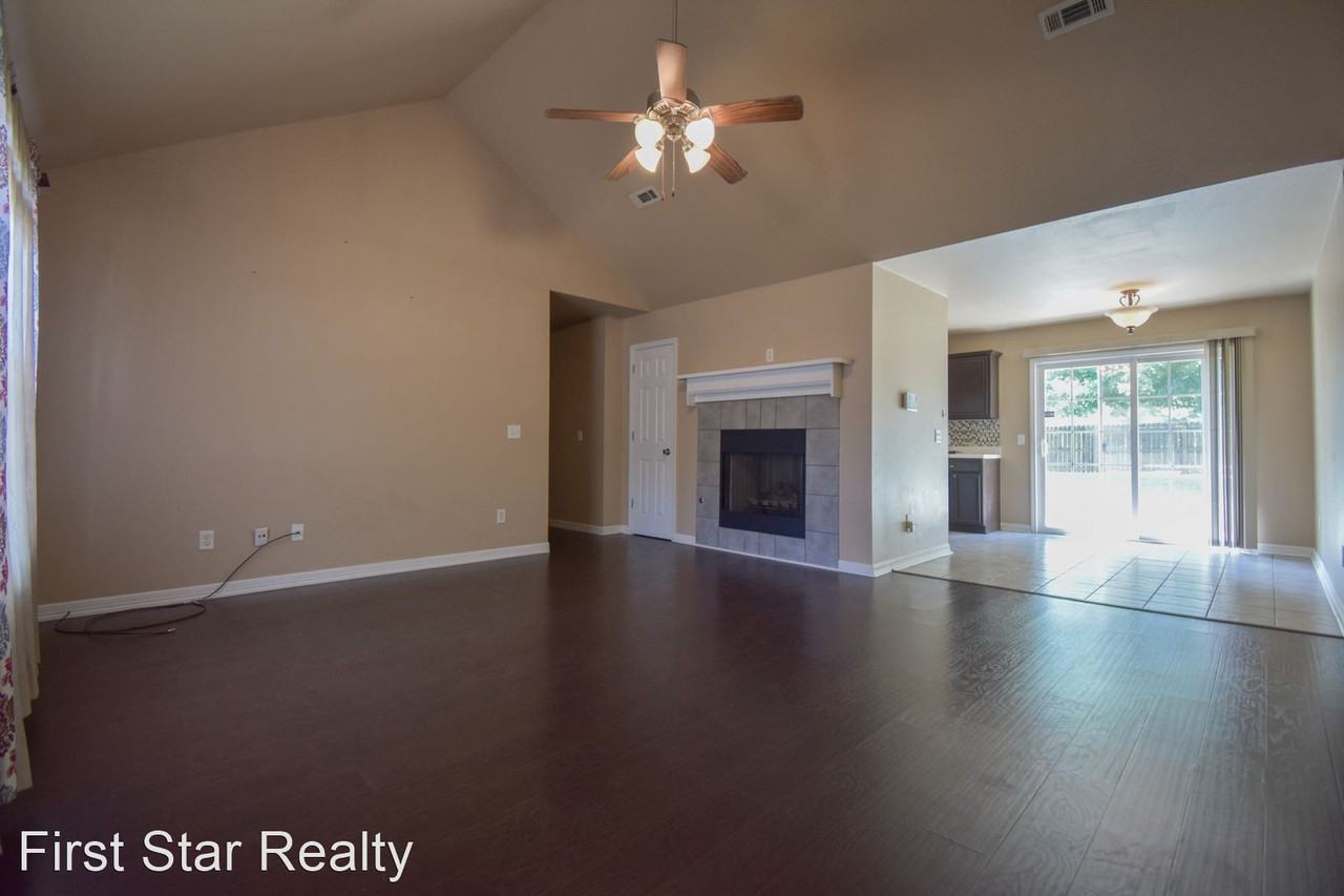 20613 Highland Dr - Photo 2 of 25