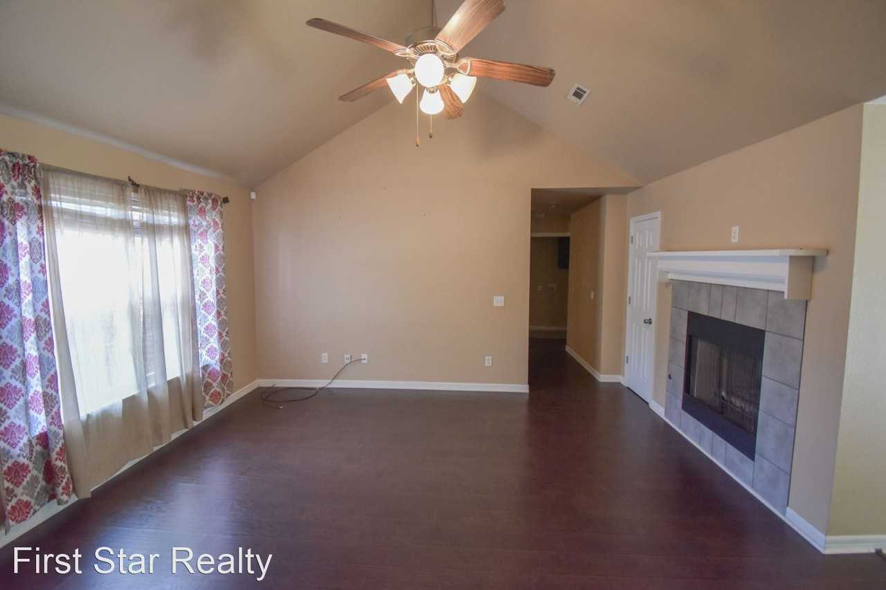 20613 Highland Dr - Photo 3 of 25
