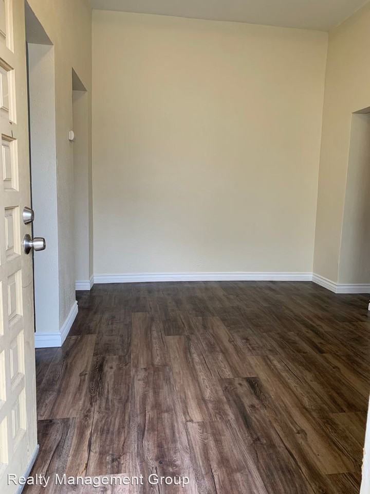 2904 Market Street - Photo 2 of 5