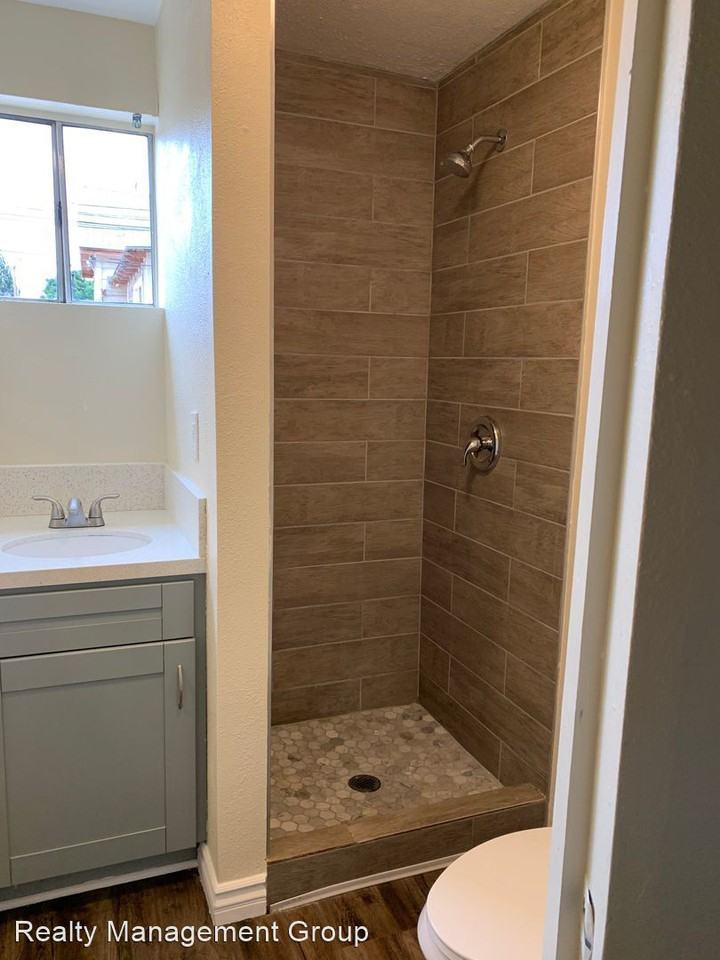 2904 Market Street - Photo 3 of 5