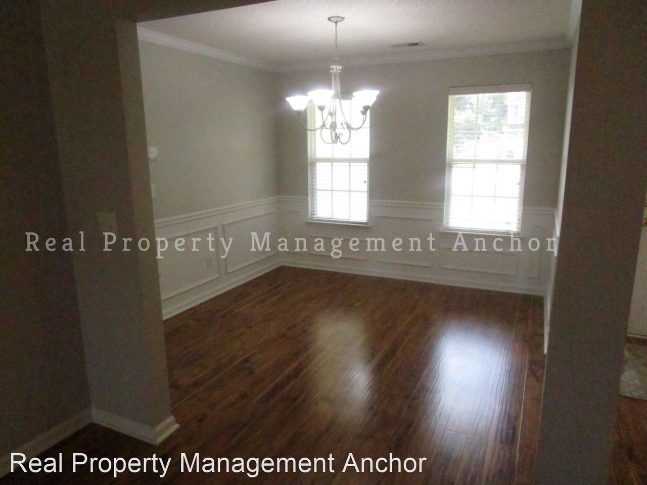 728 Denise Ct - Photo 3 of 8