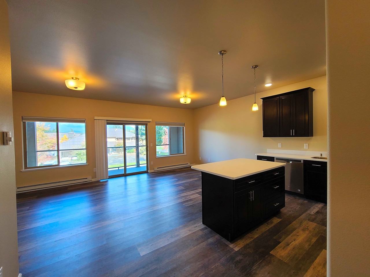 1900 Crest St Ste 104