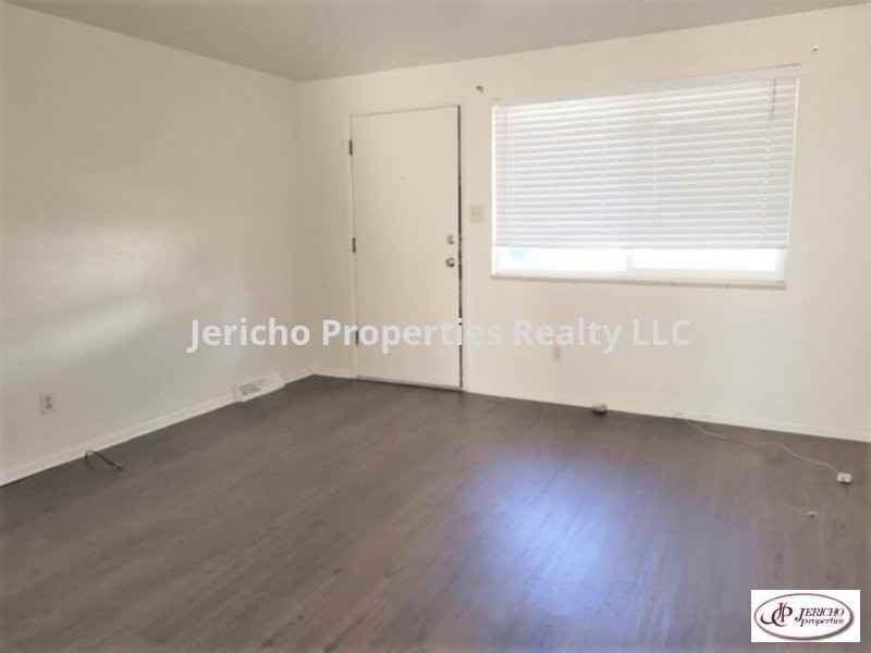 5146 Tabor St - Photo 2 of 8