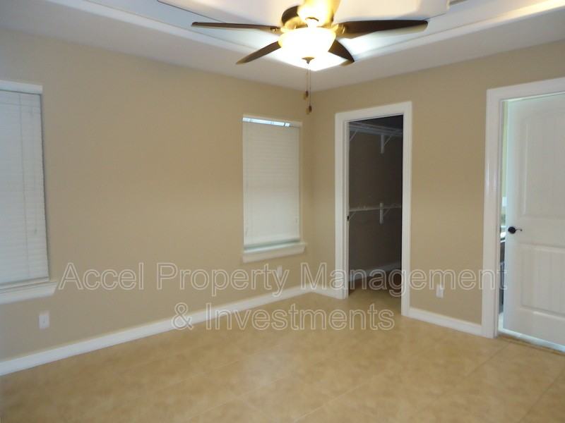 8902 N 36th Ln - Photo 6 of 12