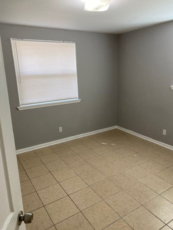 5838 5838 Yellow Pine Drive - 2 - Photo 3 of 7