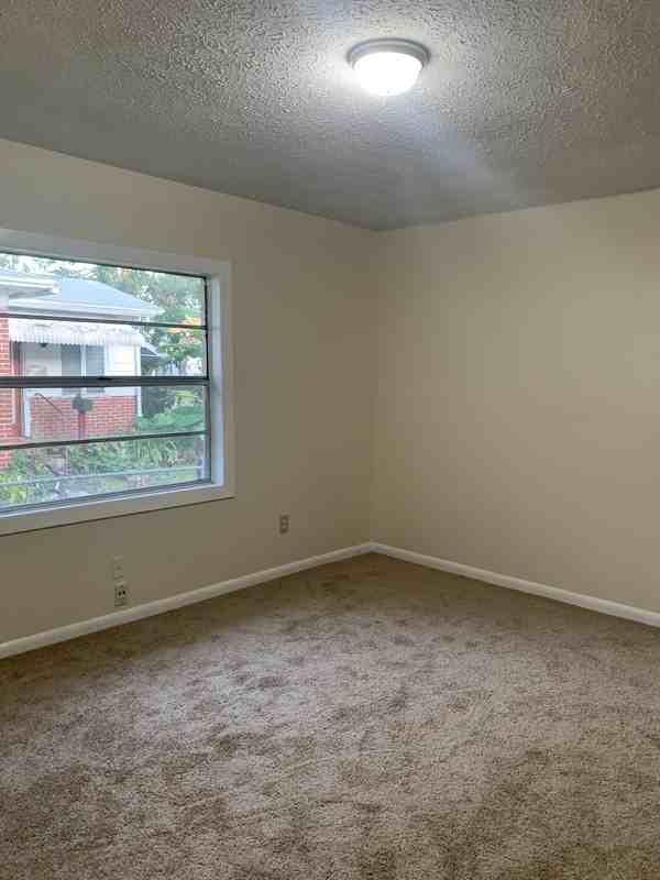 3031 Edison Ave - Photo 6 of 15