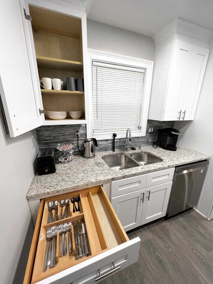 5569 Pine Gate Dr #1 - Photo 5 of 14