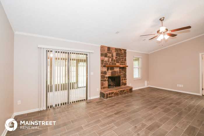 10844 Reading Rd - Photo 3 of 16
