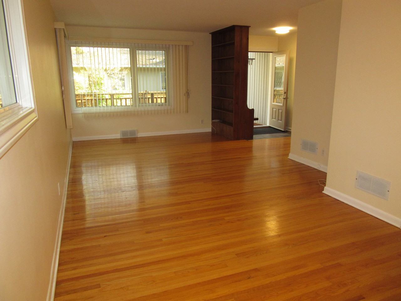 17 Ruttan Bay - Photo 3 of 11