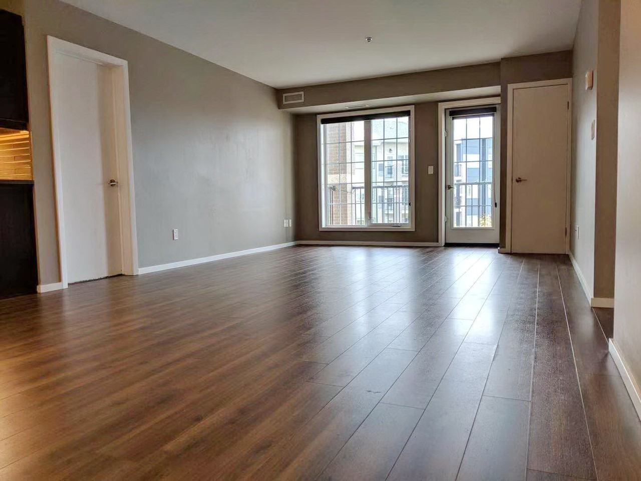 25 Bridgeland Drive North - Photo 2 of 10