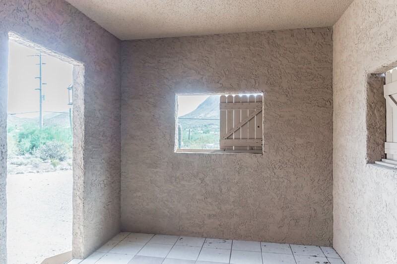 2944 W New River Rd - Photo 3 of 27