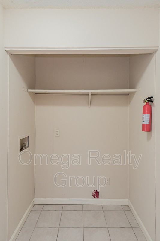 1604 14th Ave E #10 - Photo 6 of 24