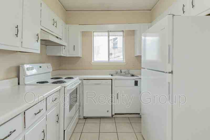 1604 14th Ave E #10 - Photo 7 of 24