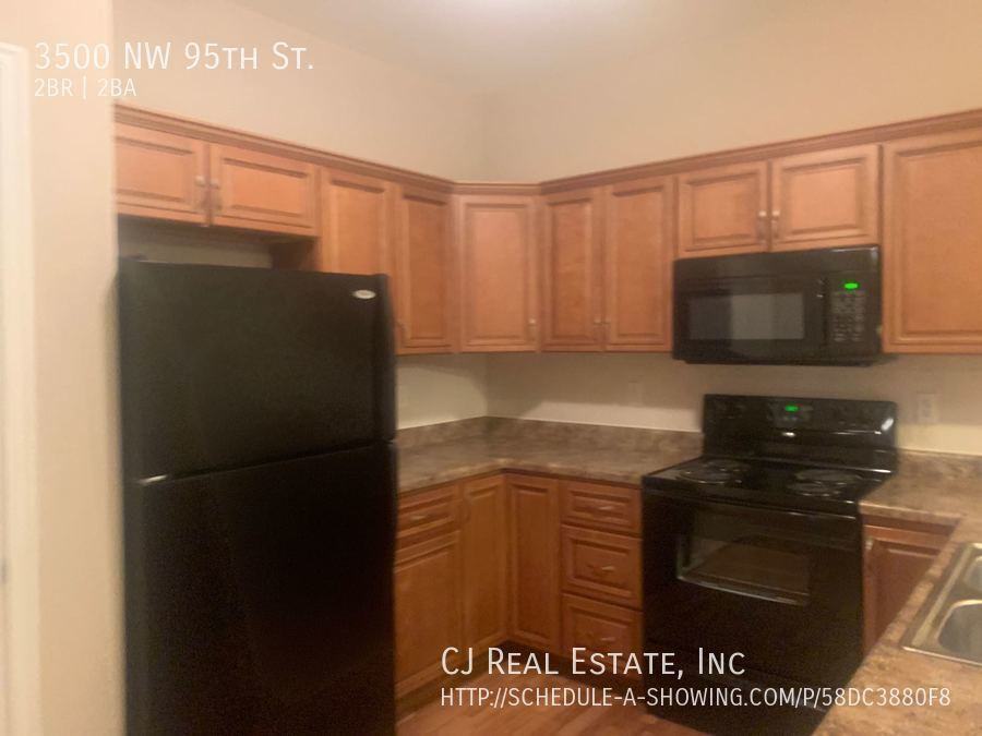 3500 Nw 95th St - Photo 4 of 9