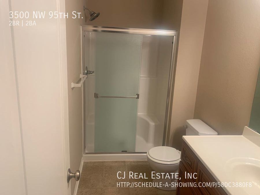 3500 Nw 95th St - Photo 6 of 9