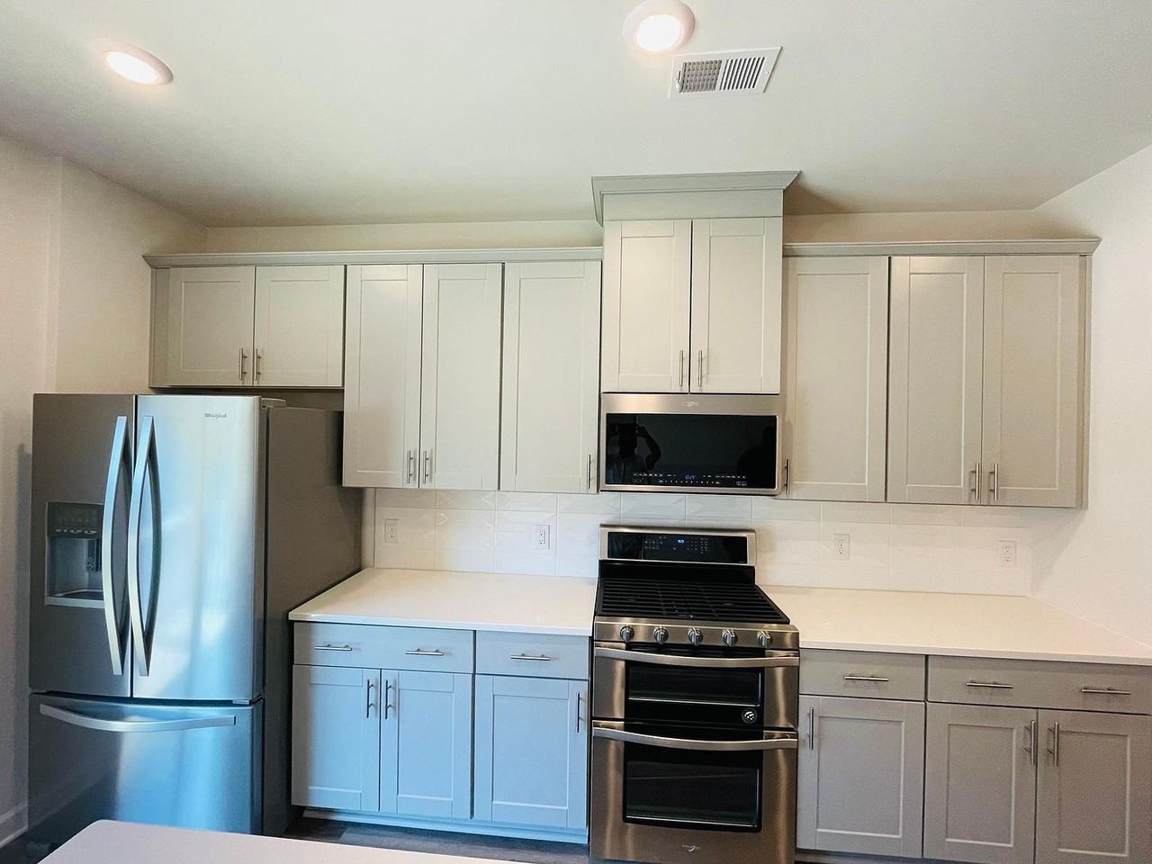 2417 Arbor Loop Dr - Photo 4 of 35