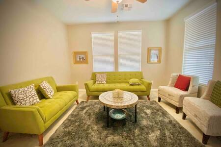 2426 N 161st Ave - Photo 2 of 27