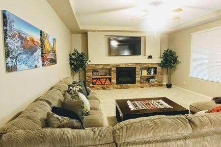 2426 N 161st Ave - Photo 3 of 27