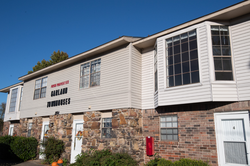 2054 N Garland Ave #14